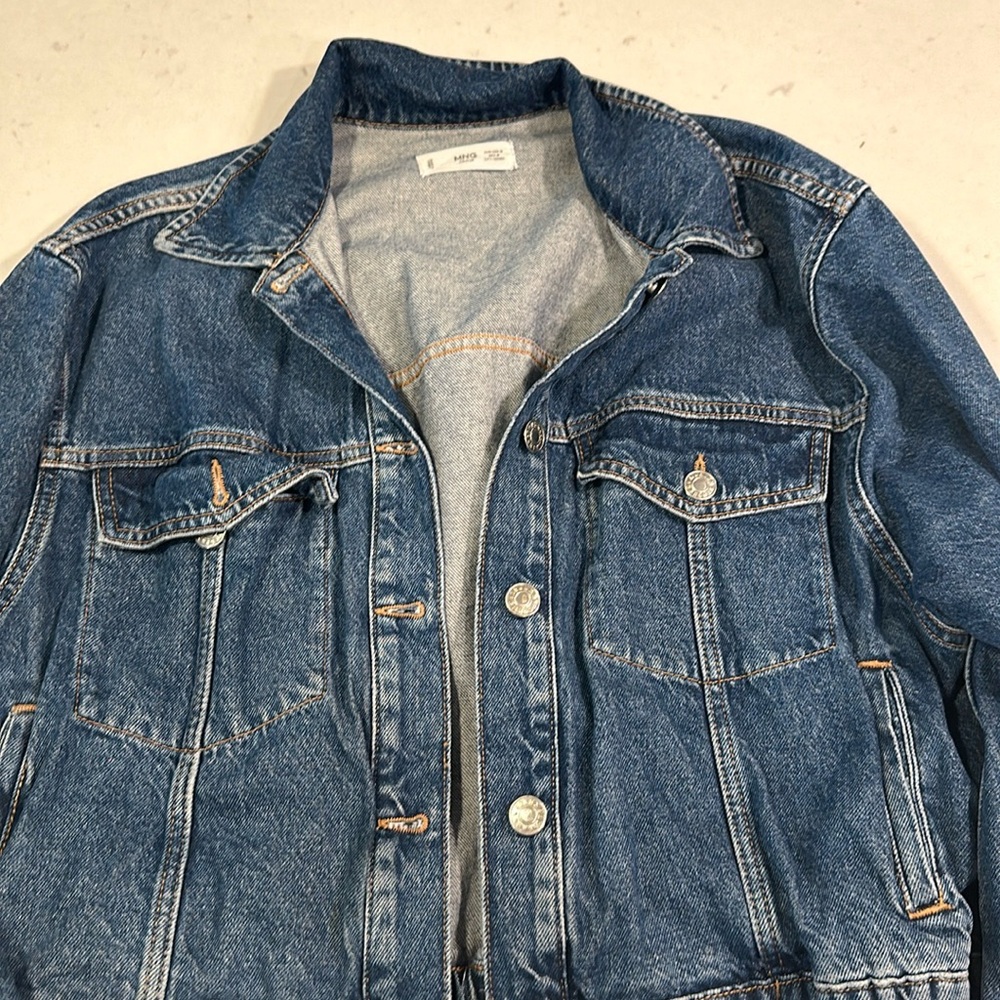 Mango women's denim jacket, crop with creases at the end